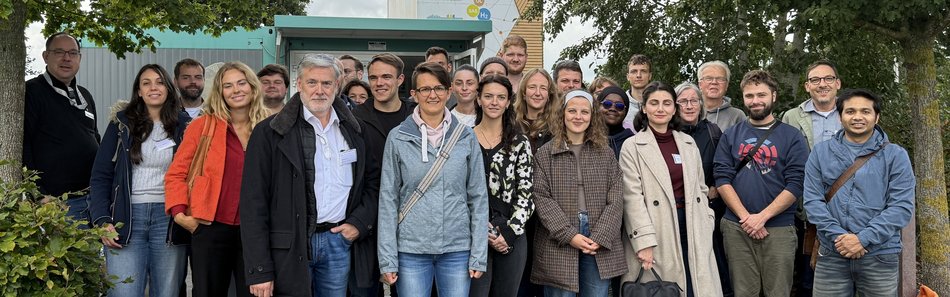 Teilnehmende der 16. Niedersächsischen Summer School Wasserstofftechnologien in Oldenburg