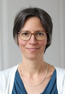 Portätfoto von Prof. Dr. Jannika Mattes (Carl von Ossietzky Universität Oldenburg). Sie ist stellv. Vorsitzende des TEN.efzn-Lenkungskreises.